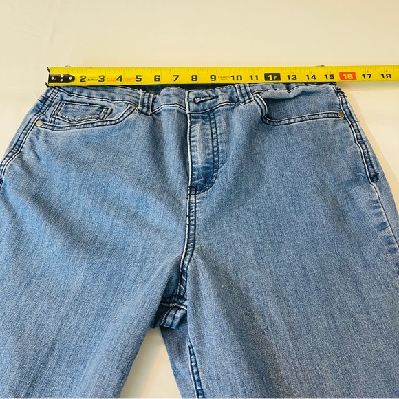 Christopher & Banks Women’s jeans Size 8 good condition Preowned - Picture 3 of 5